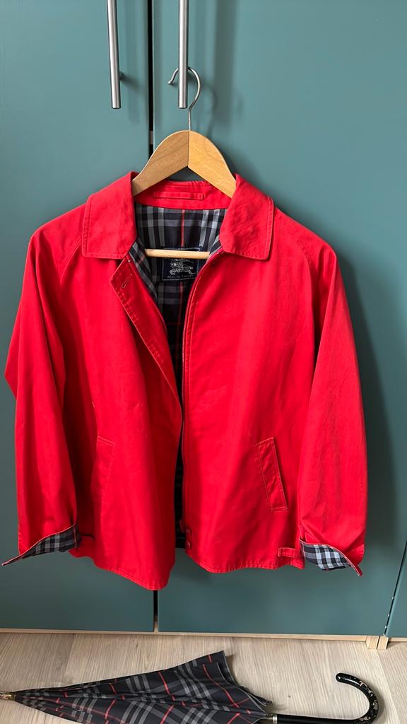 Vintage Burberry zomerjasje rood - Maat M met paraplu, Ophalen of Verzenden, Gedragen, Maat 38/40 (M), Rood