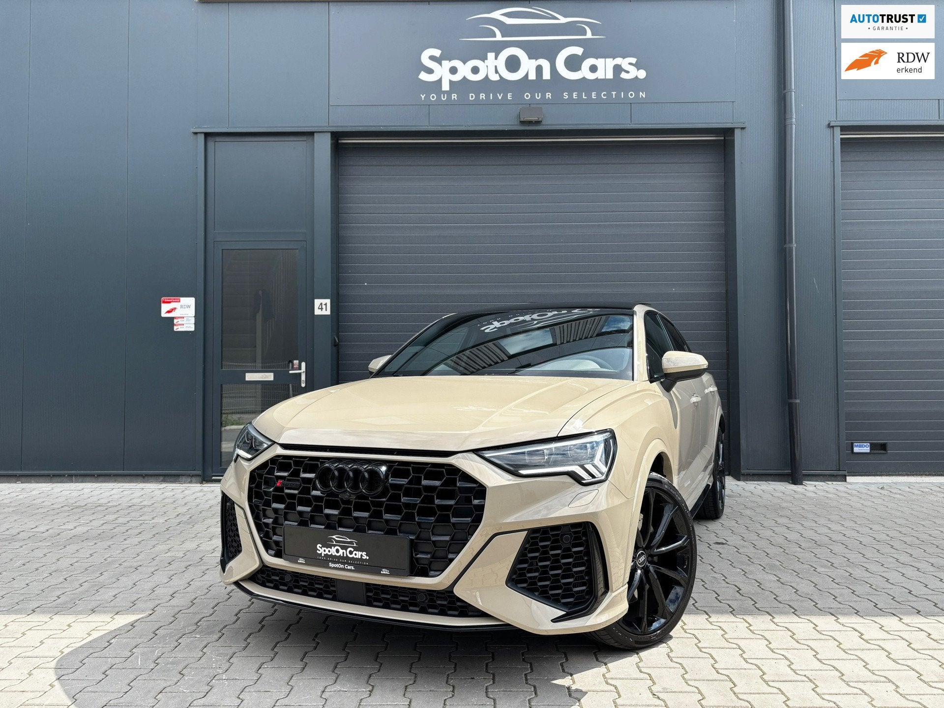 Audi RSQ3 Sportback TFSI RS PANO ACC SONOS 360° DYNAMIC PLU, Automaat, Gebruikt, Zwart, 1675 kg