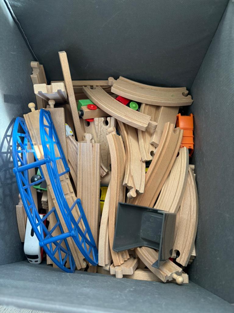 Houten trein trails, Kinderen en Baby's, Speelgoed | Thomas de Trein, Ophalen, Zo goed als nieuw