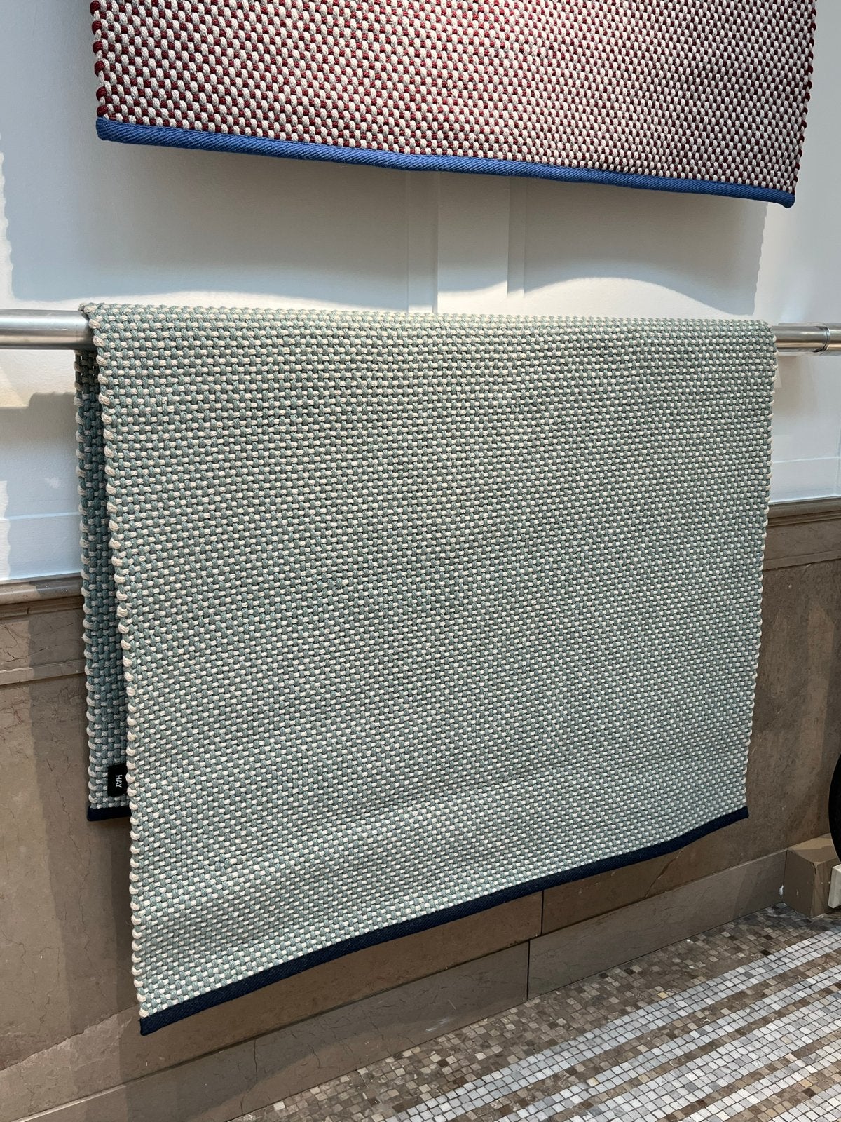 HAY 3 Colour Vloerkleed Turquoise 140x200, Ophalen, 100 tot 150 cm, Blauw, Nieuw