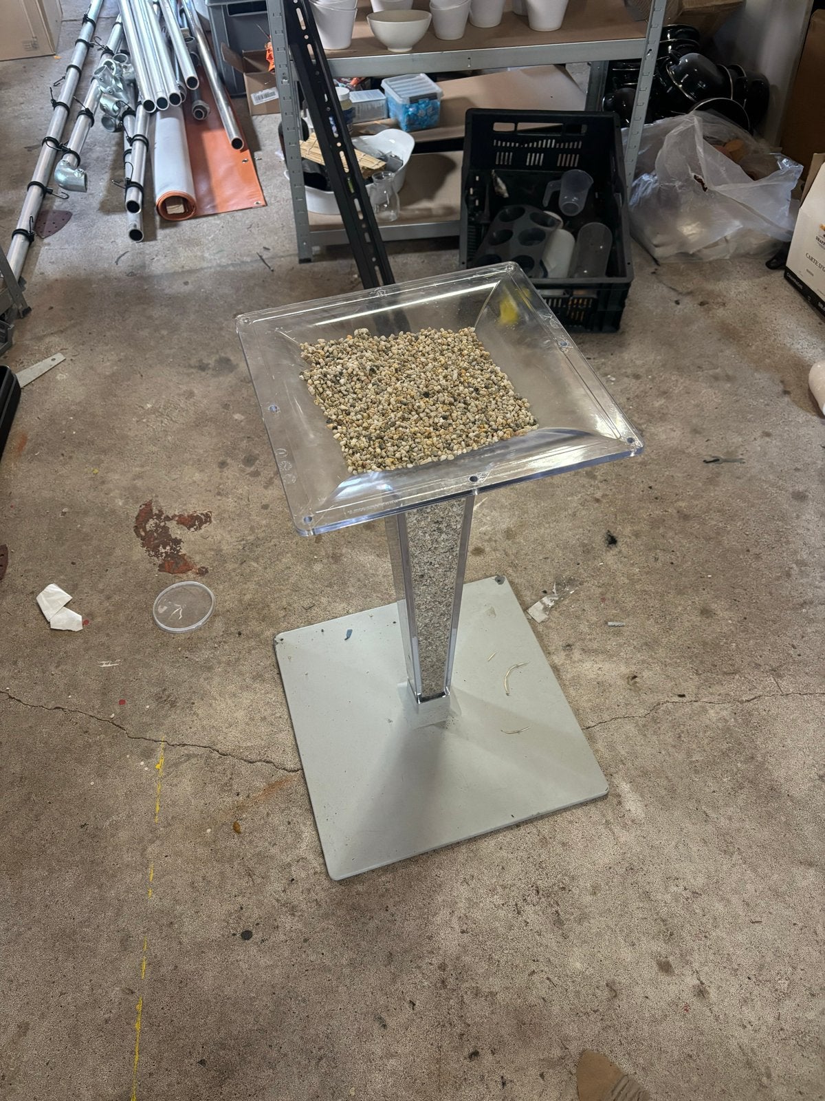 Moderne transparante zuil met plateau, Ophalen, Gebruikt, Meerkleurig, Kunststof
