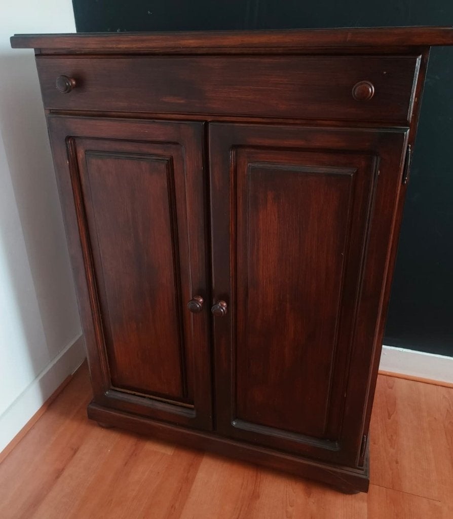Vintage houten kastje, Ophalen