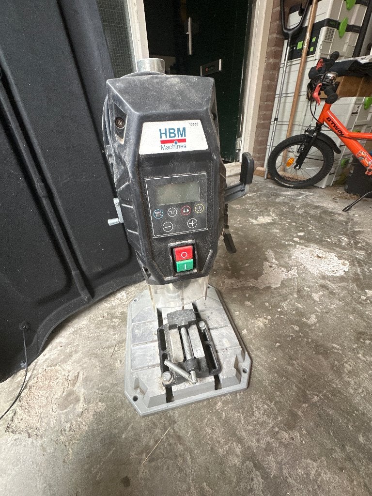 Hbm kolomboormachine, 600 watt of meer, Variabele snelheid, Ophalen of Verzenden, Zo goed als nieuw