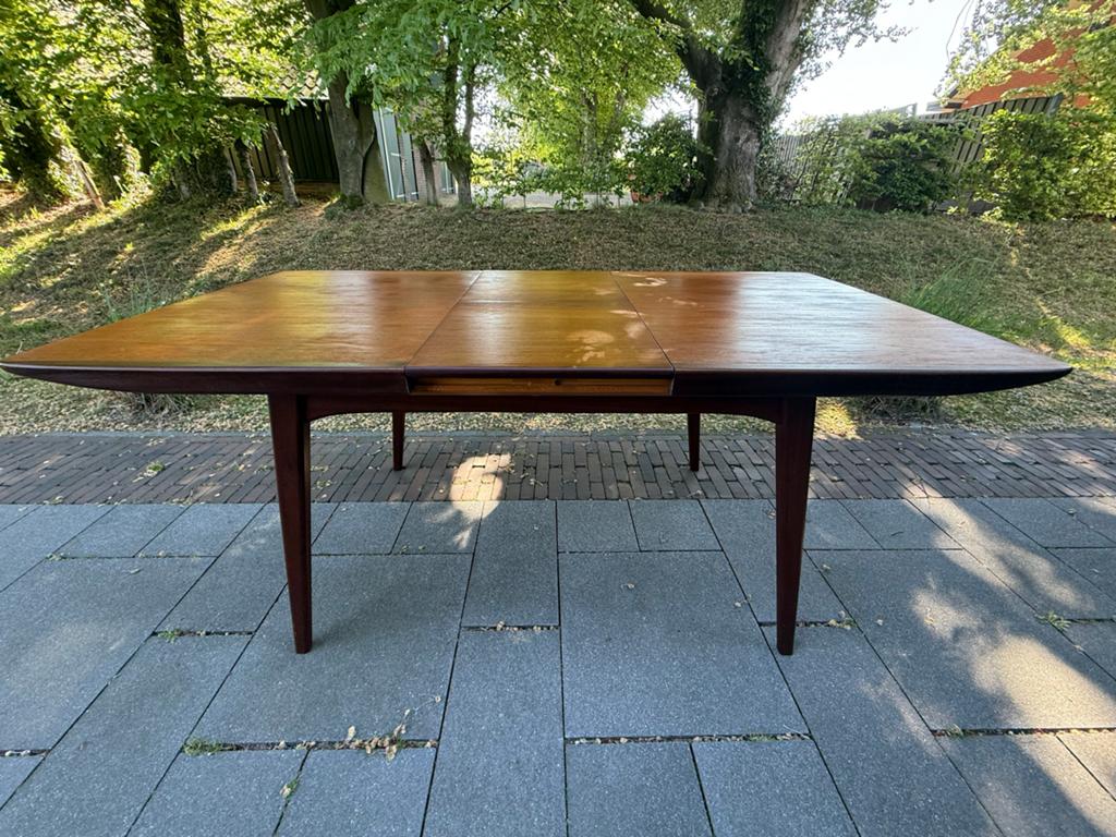 Wébé uitschuifbare sixties eettafel - Louis van Teeffelen, Ophalen