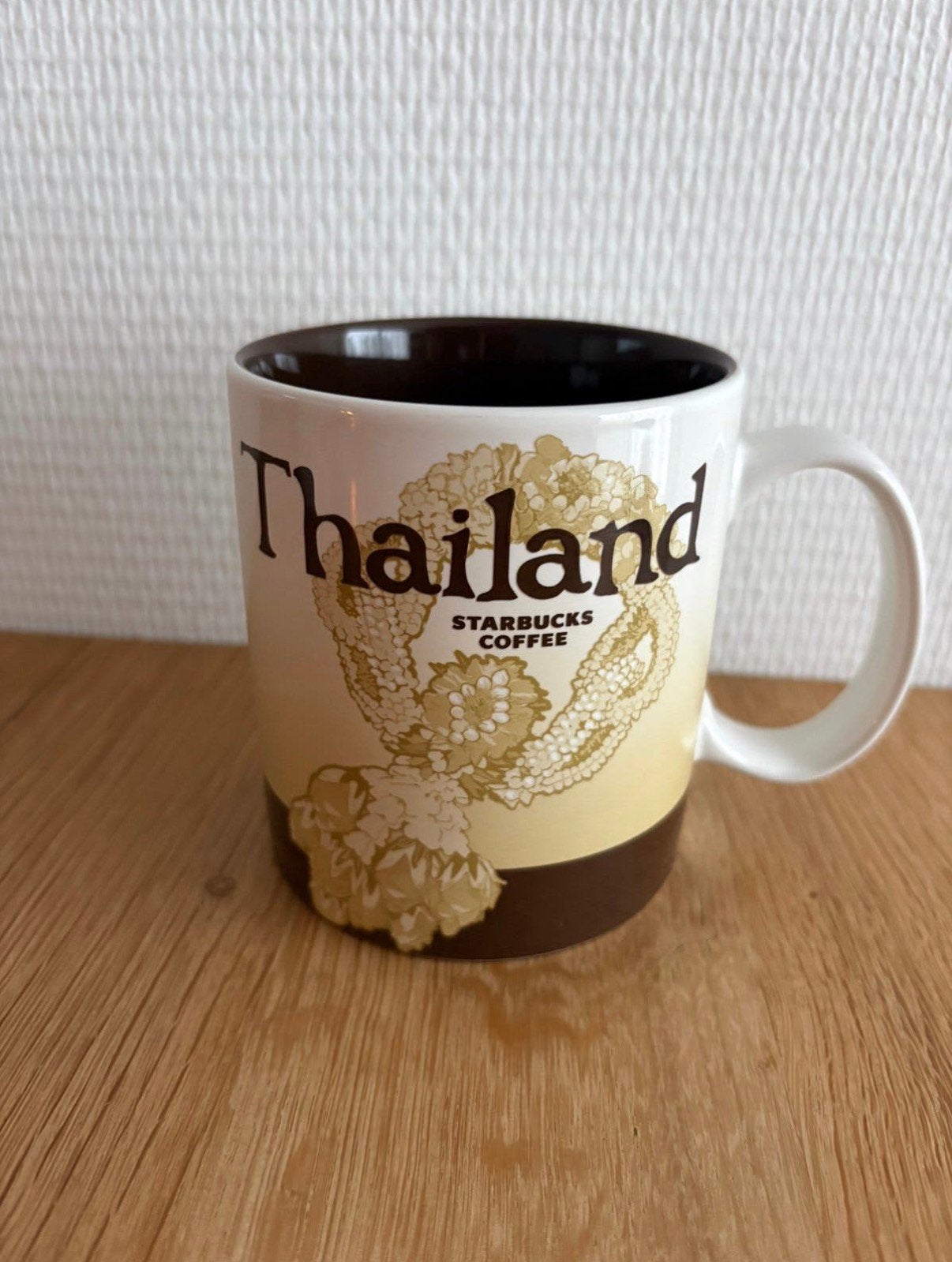 Starbucks mok/beker Thailand ZGAN!!!, Ophalen of Verzenden, Zo goed als nieuw, Overige stijlen, Starbucks