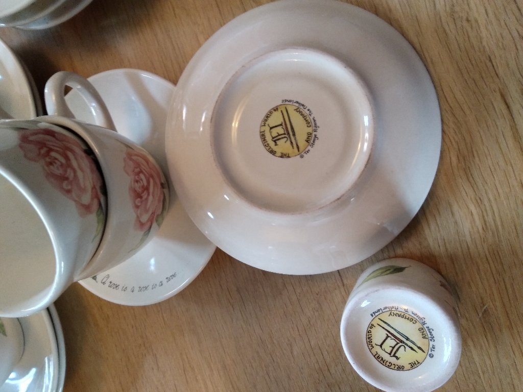 Servies a Rose is a Rose van Jet ter Steege, Keramiek, Overige typen, Ophalen of Verzenden, Zo goed als nieuw