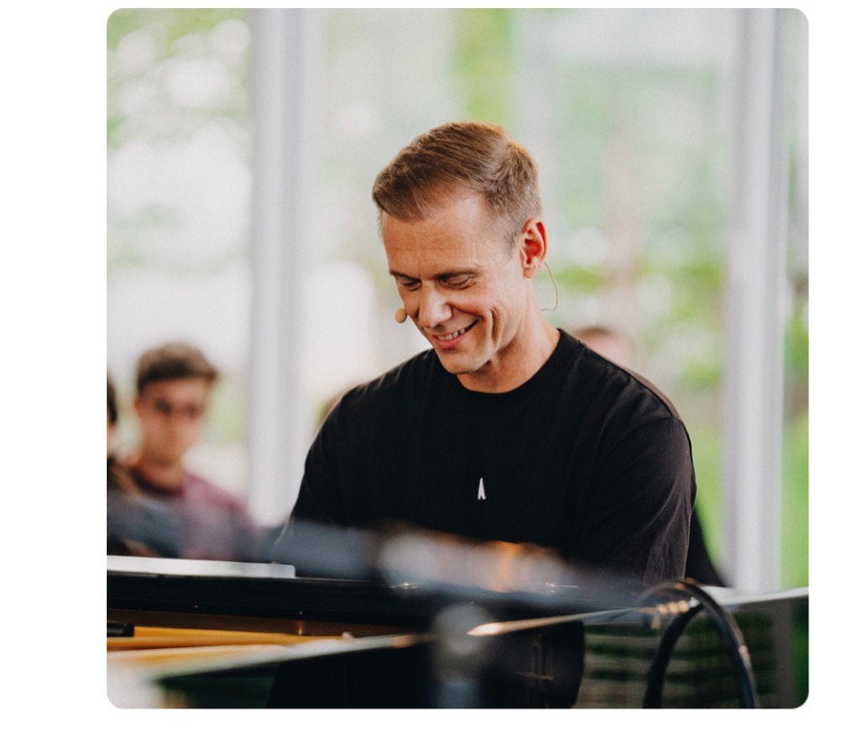 Armin van buuren piano concert Radio Kootwijk 11 Sept 20 u, Twee personen, September