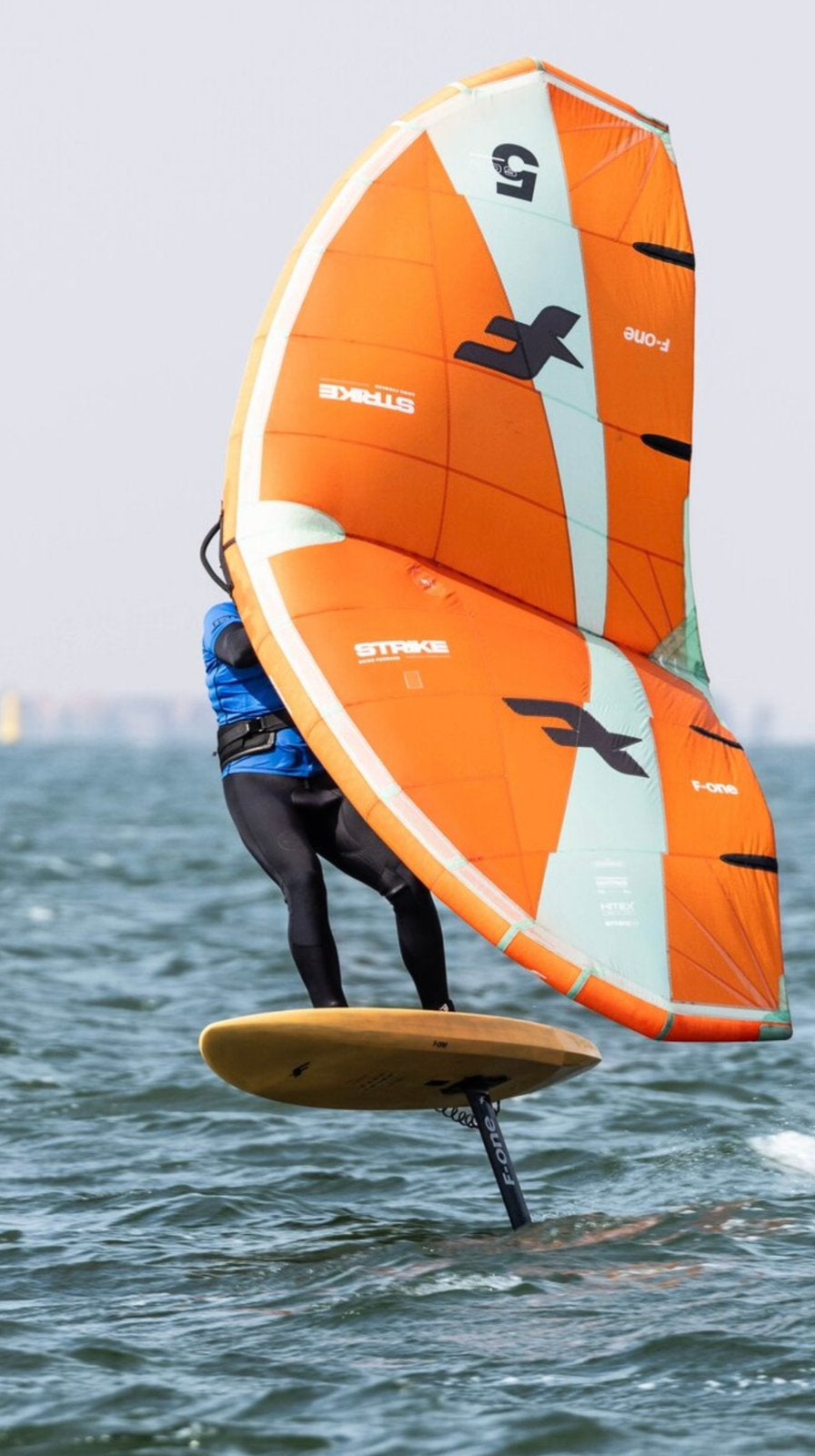 F-One Wing Strike V4 5m, Watersport en Boten, Windsurfen, Ophalen of Verzenden, Gebruikt, Zeil