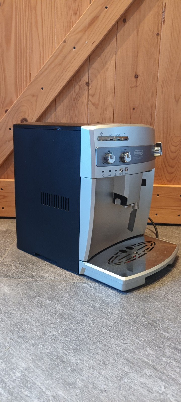 DeLonghi ESAM 03.110S Koffiemachine, Ophalen of Verzenden, Gebruikt, Koffiemachine, Koffiebonen