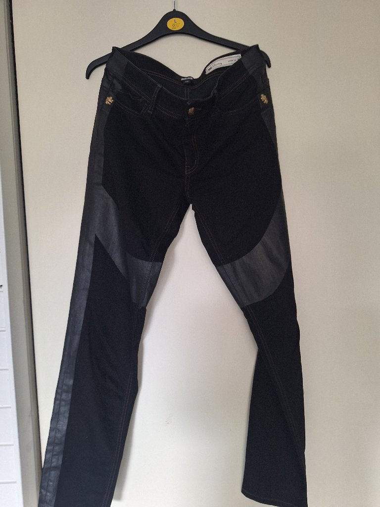 Zwarte broek, Just Cavalli maat 32, Zwart, W32 (confectie 46) of kleiner, Ophalen of Verzenden, Zo goed als nieuw