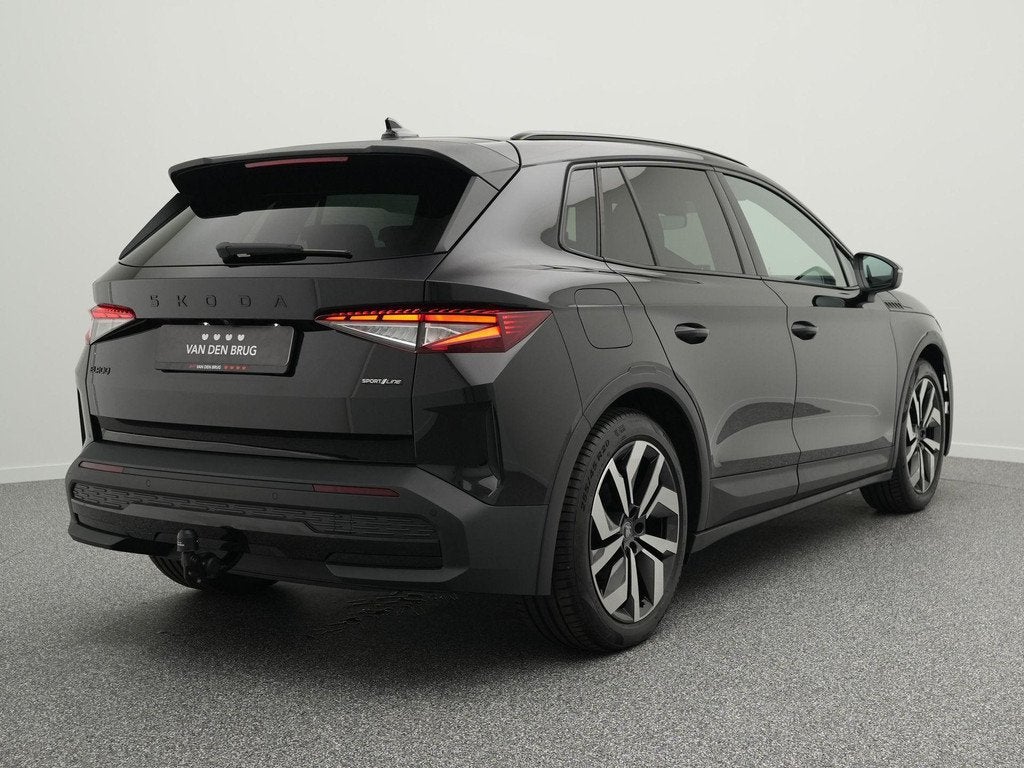 Skoda Elroq 85 Sportline | SoH 100% | Trekhaak | Warmtepomp, Auto's, Skoda, Automaat, Achterwielaandrijving, Gebruikt, Zwart