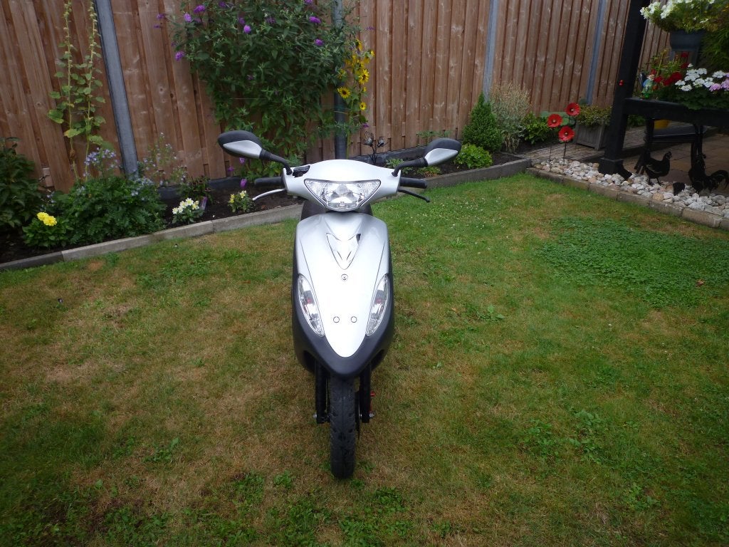 SYM DD 50 SNORSCOOTER, Ophalen, Overige modellen, 49 cc, Zo goed als nieuw