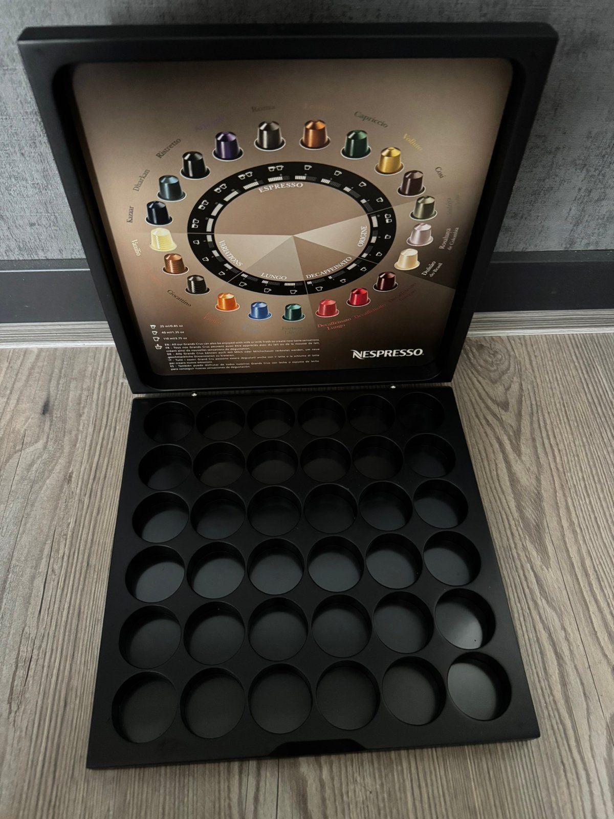 Nespresso showdoos voor koffiecups, Ophalen of Verzenden, Gebruikt, Nespresso, Capsulehouder
