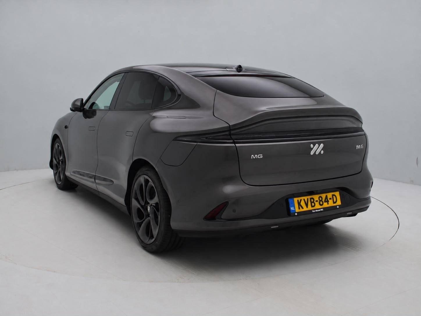 MG IM6 Performance AWD 100kWh | 752pk | 4-Wielbesturing | Lu, Auto's, Automaat, 12 maanden, Gebruikt, Origineel Nederlands