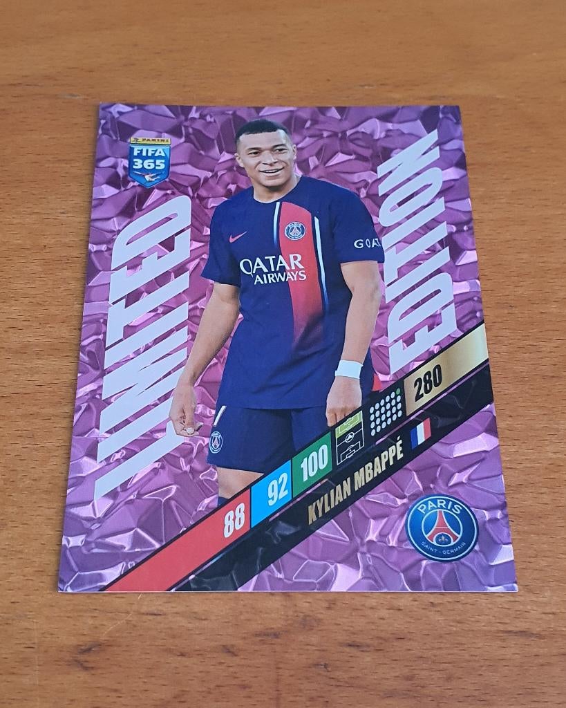 Panini FIFA 365 Adrenalyn XL 2024 Kylian Mbappé 280 PSG, Ophalen of Verzenden, Gebruikt, Buitenlandse clubs, Spelerskaart