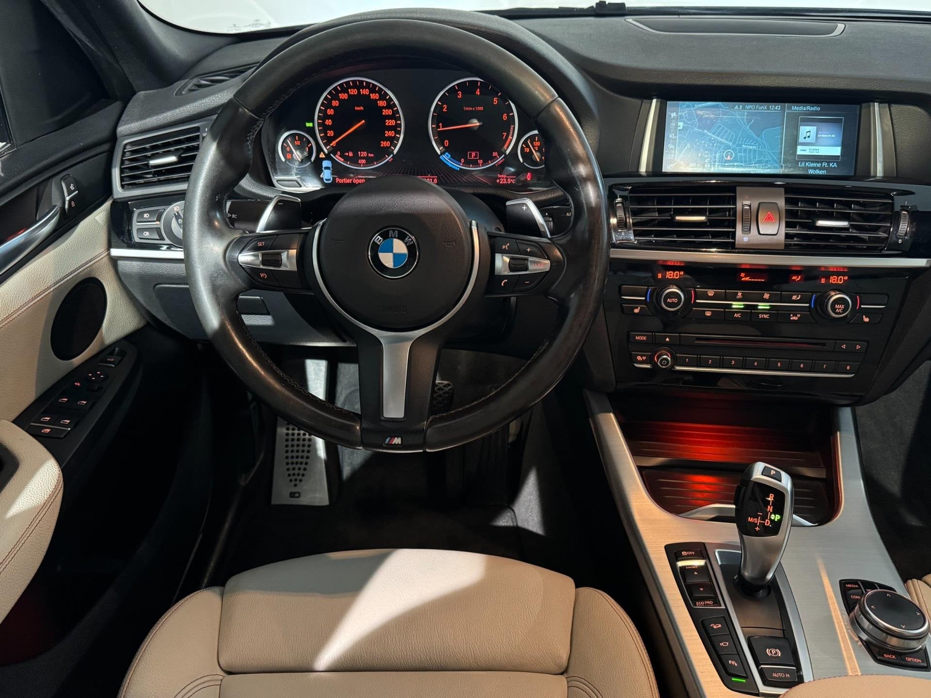 BMW X4 XDrive20i High Executive XLine M-Performance /Incl.BT, Automaat, Dealer onderhouden, Gebruikt, Euro 6