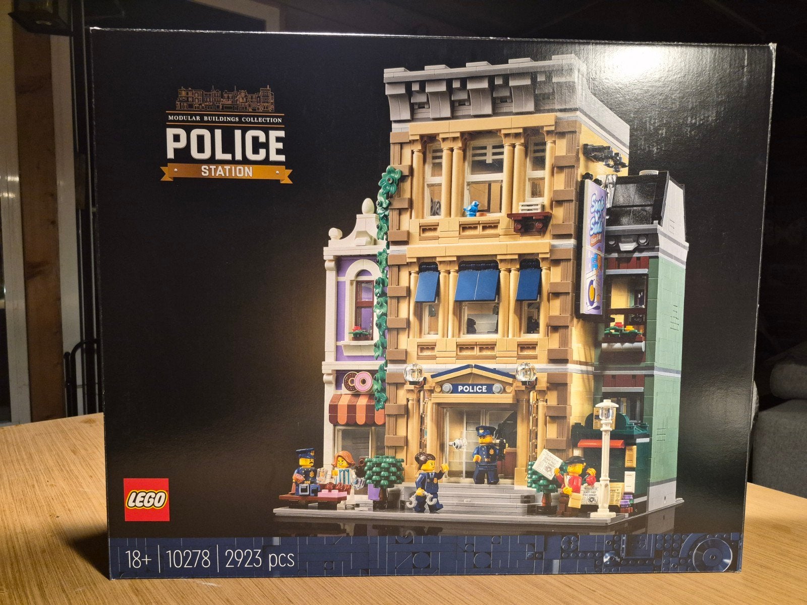 LEGO 10278 Politiebureau - Zo goed als nieuw, Overige thema's, Lego, Compleet, Ophalen of Verzenden