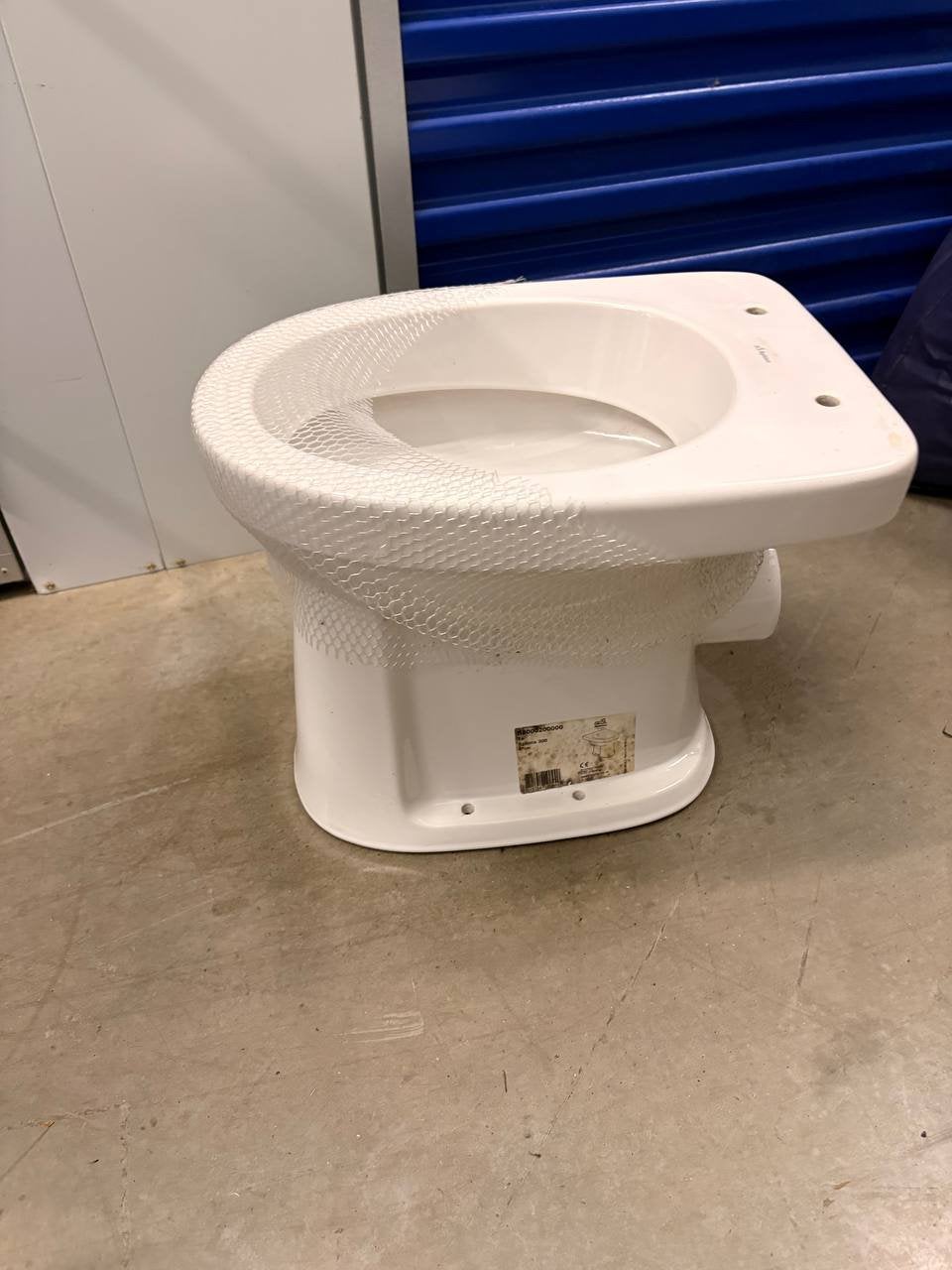 Nieuwe toiletpot met reservoir, Ophalen, Nieuw, Toilet