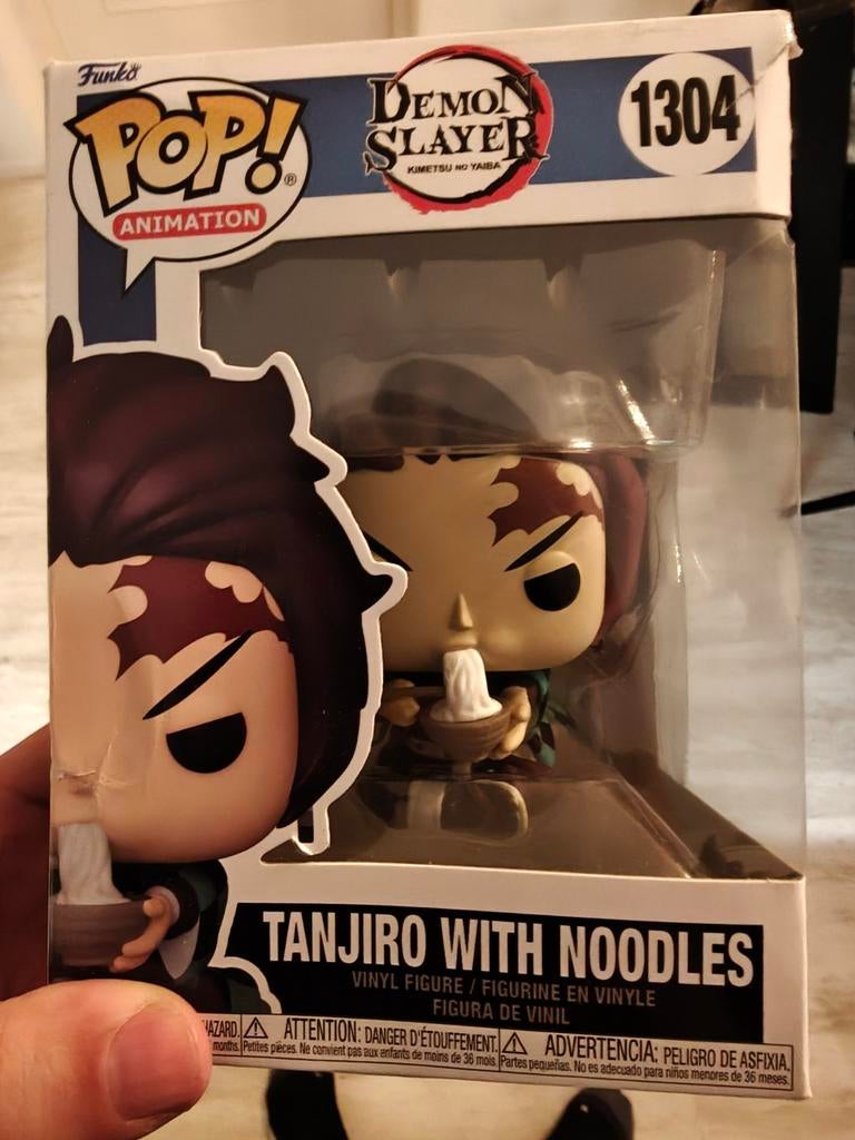 Tanjiro met Noodles Demon Slayer Funko Pop 1304 - Dmg box, Ophalen of Verzenden, Gebruikt