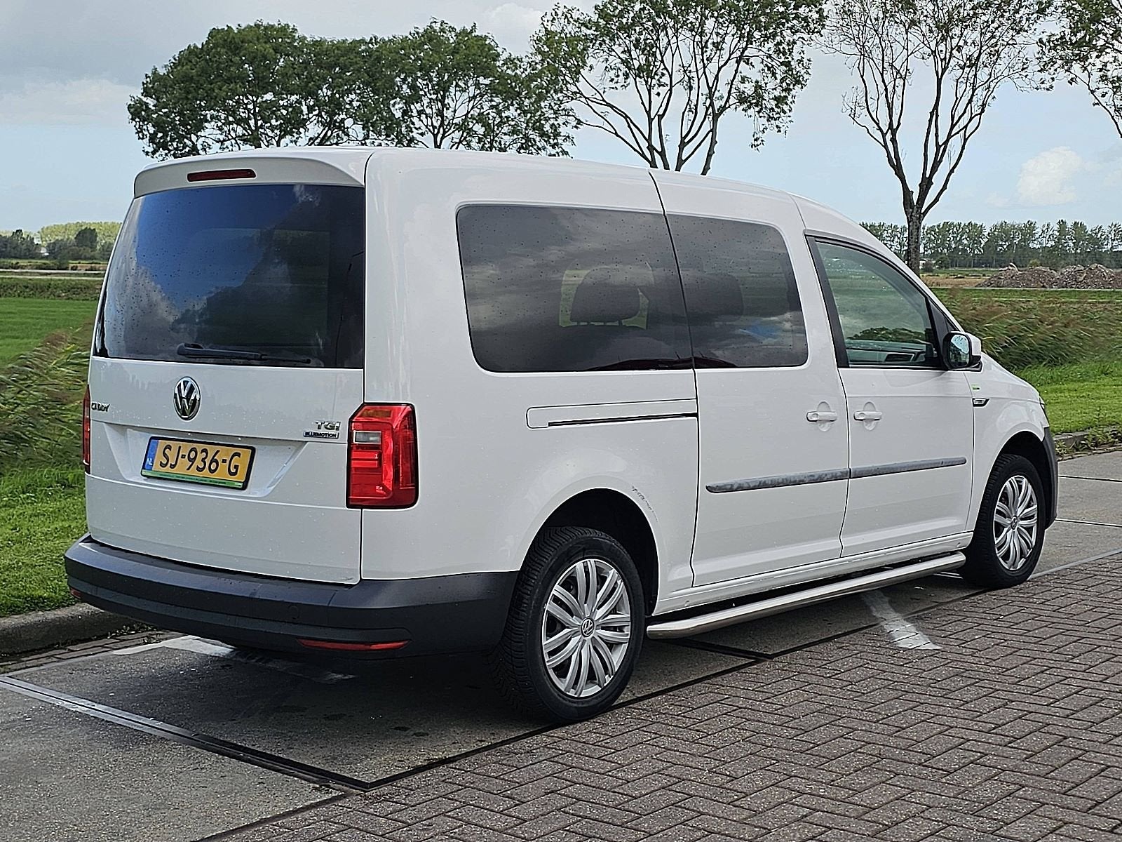 VOLKSWAGEN CADDY 2.0 l2 maxi 5p 2x schuif, Auto's, Gebruikt, Euro 6, CNG (Aardgas), Volkswagen