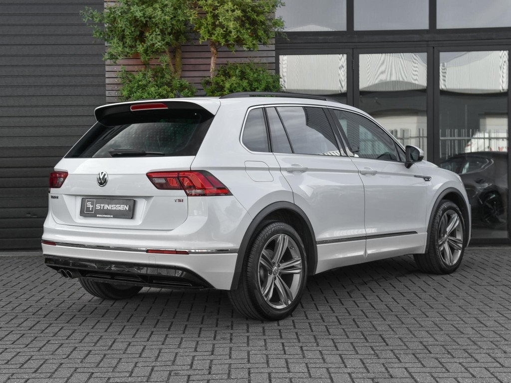 Volkswagen Tiguan 1.4 TSI R-Line Panoramadak Dynaudio Navi S, Stof, Euro 6, 4 cilinders, 150 pk