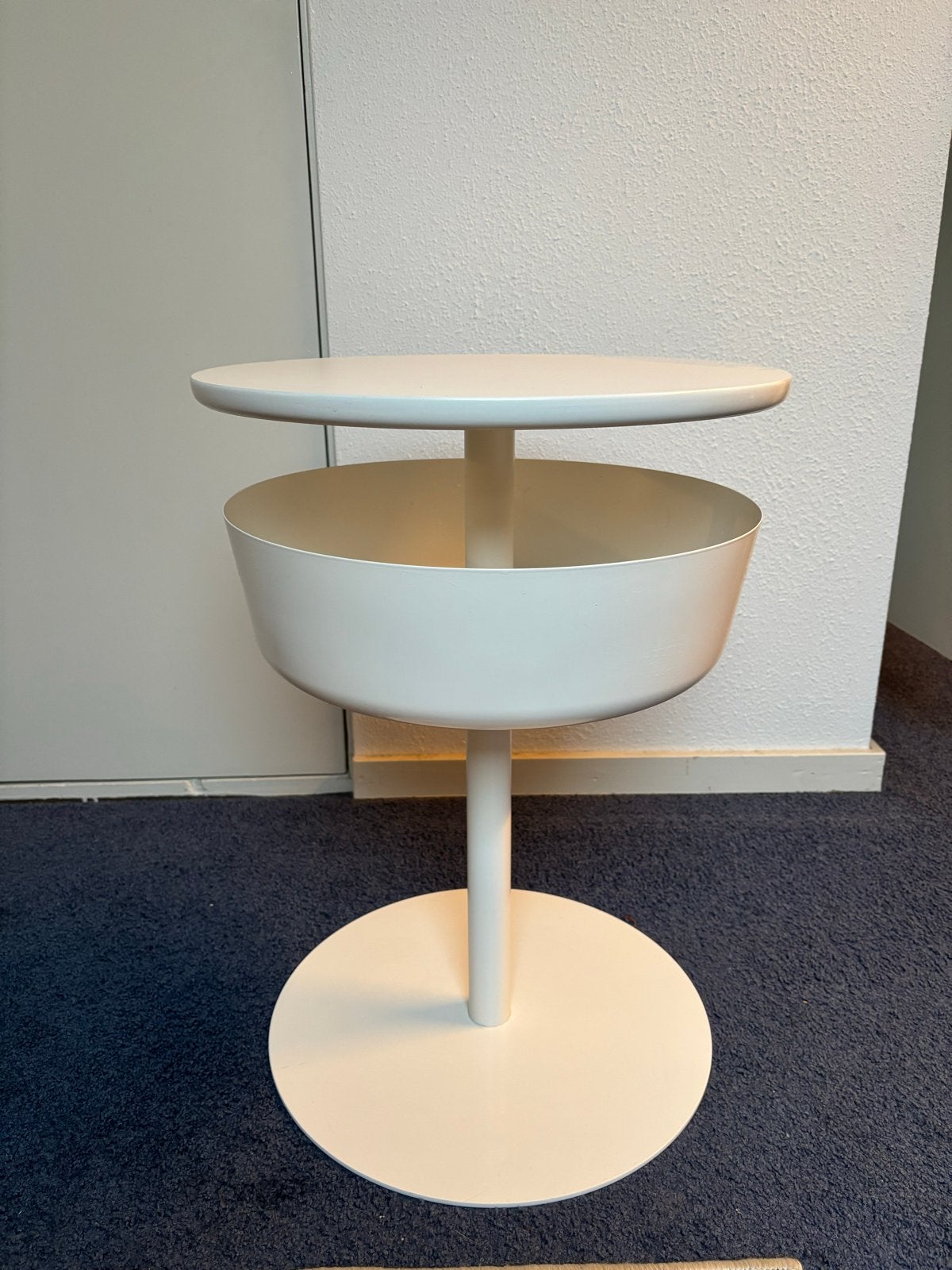 Nachtkastje, Ophalen, Minder dan 45 cm, Metaal of Aluminium, 55 tot 70 cm