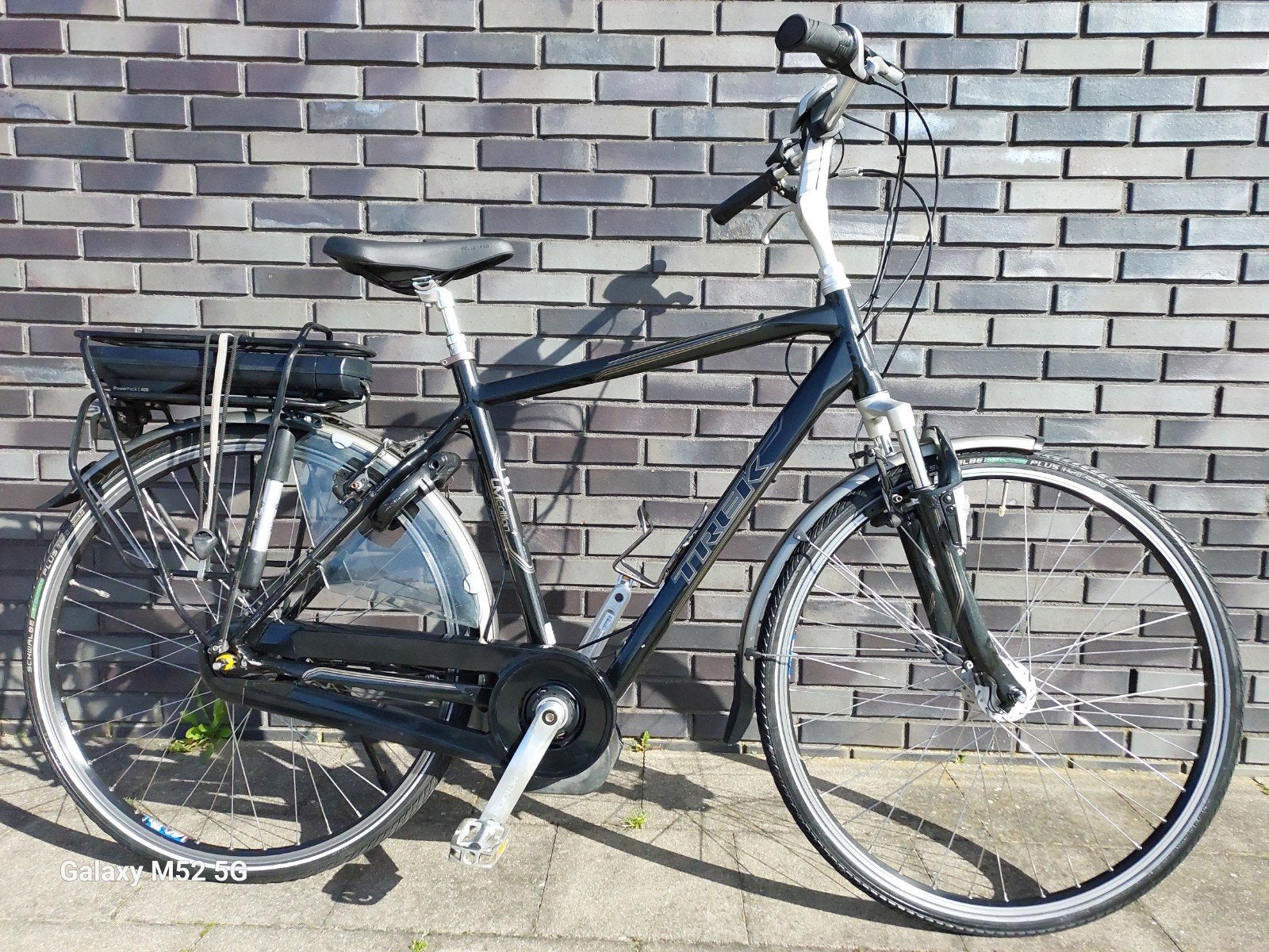 Elektrische fiets E-Bike Trek met Bosch middenmotor, Fietsen en Brommers, Ophalen, Zo goed als nieuw, 50 km per accu of meer, 55 tot 59 cm