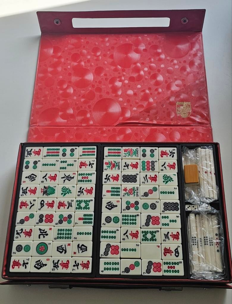 Complete Mahjong Set in Prachtige bruine Koffer, Ophalen of Verzenden, Gebruikt