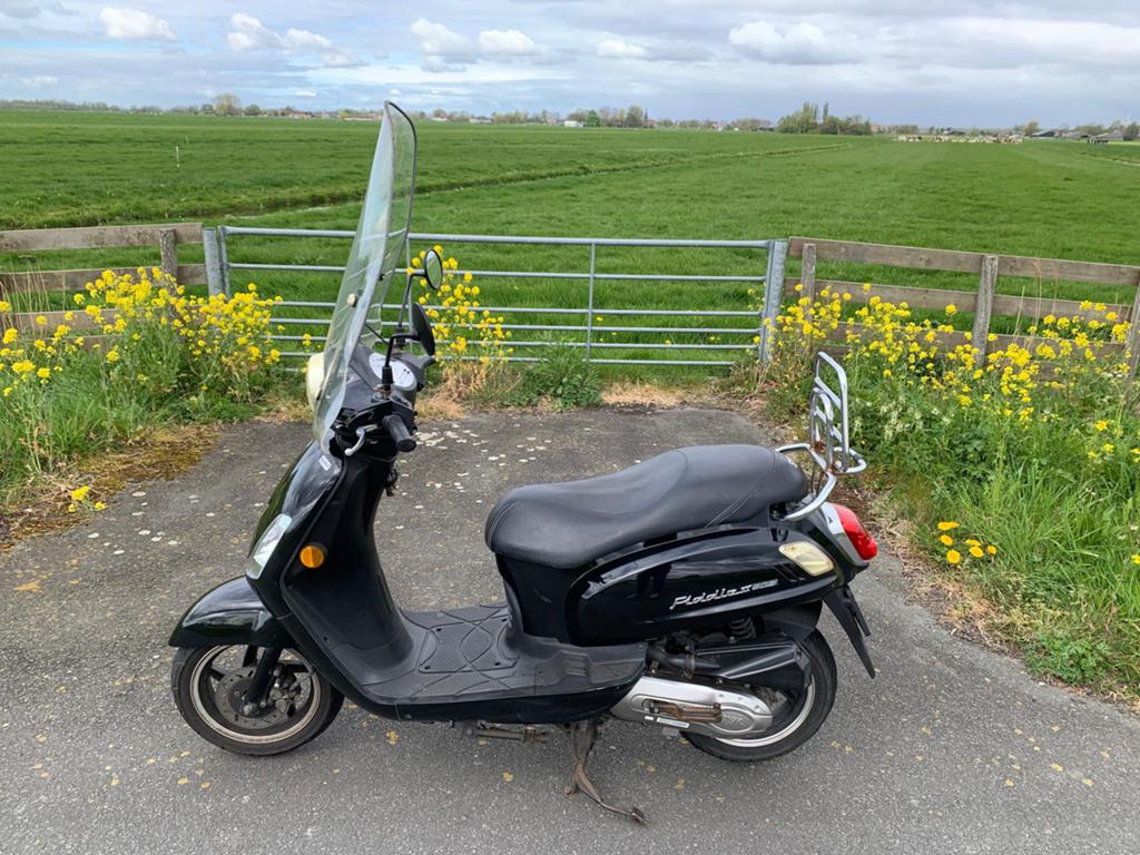 Sym Fiddle 2 scooter. Dealer onderhouden, nooit schade gehad, Fietsen en Brommers, Scooters | SYM, Ophalen, Maximaal 45 km/u, Zo goed als nieuw