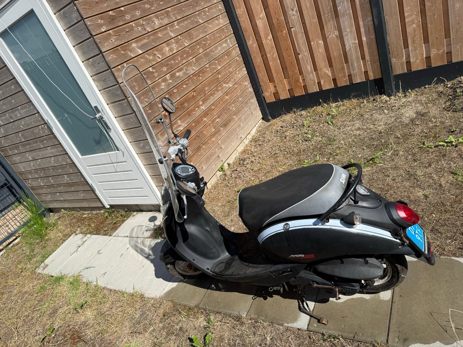 Sym Mio scooter - Zwart, inclusief windscherm, Gebruikt, Maximaal 45 km/u, Benzine, Ophalen