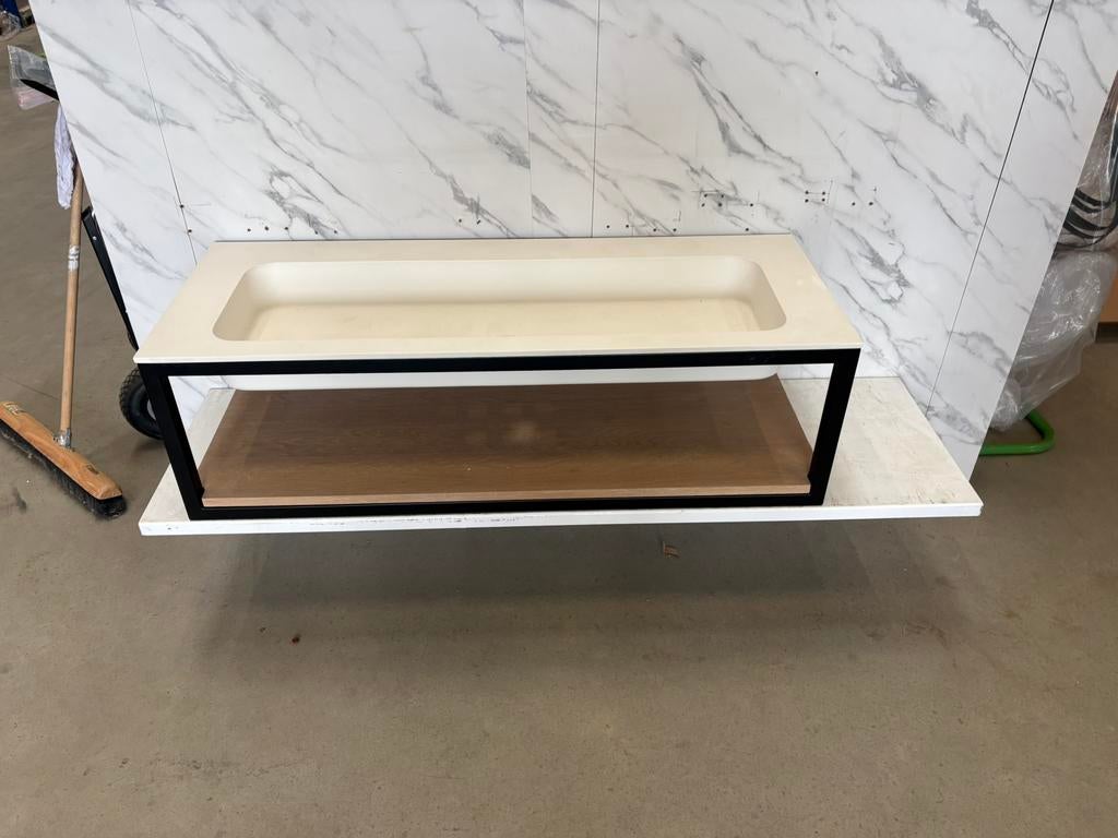 Frame met wastafel 120 cm–Zwart–Natuur eiken–Solid Surface, Huis en Inrichting, Badkamer | Badkamermeubels, 100 tot 150 cm, Wltradingnl@outlook.com