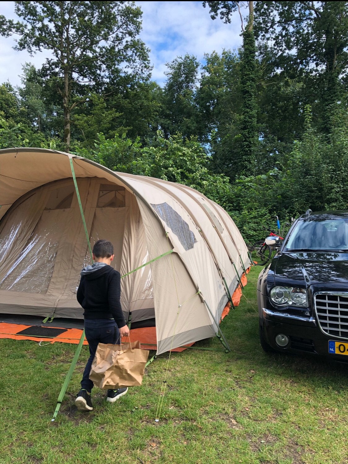 Bardani 6p ruime tunneltent met luifel, Caravans en Kamperen, Ophalen, Zo goed als nieuw, Tot en met 6