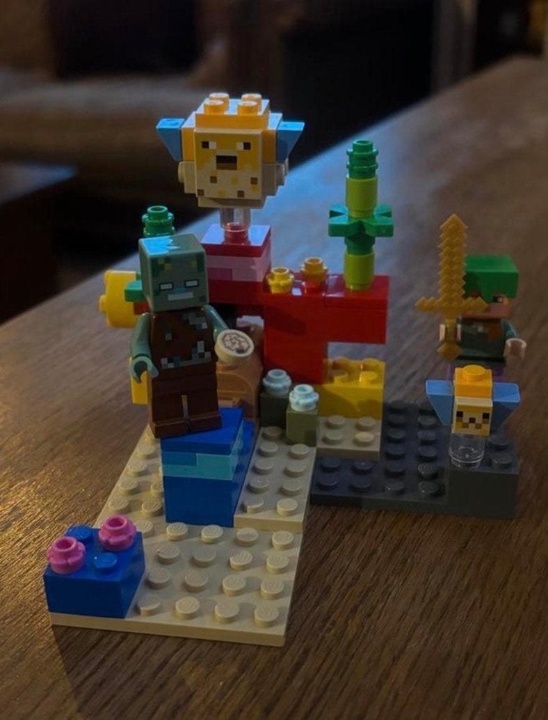 Lego Minecraft 21164 Het Koraalrif - Complete set, Kinderen en Baby's, Minecraft, Lego, Ophalen of Verzenden, Zo goed als nieuw