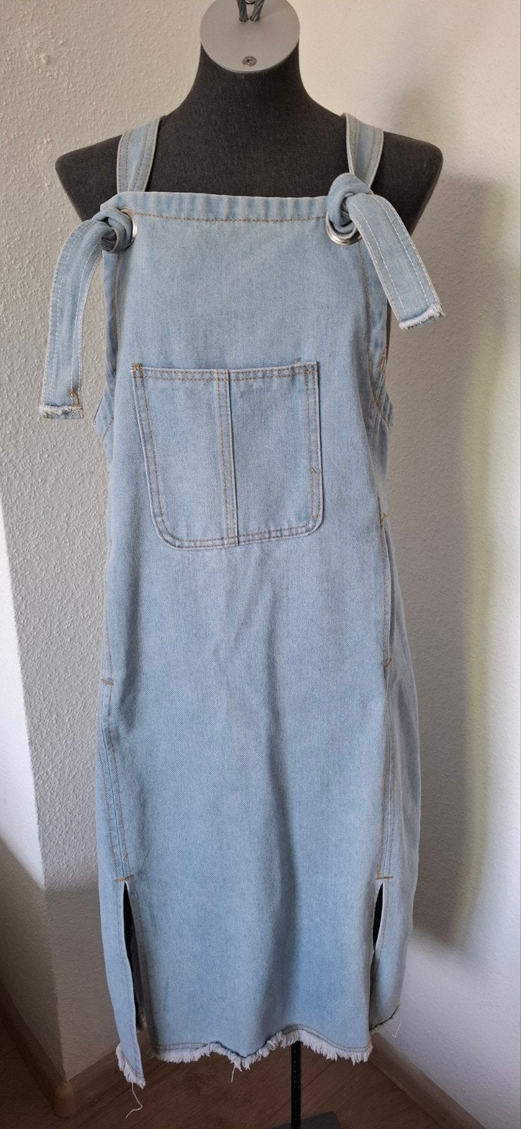 Jeansjurk salopette jurk denim 38 40 igs, Kleding | Dames, Jurken, Maat 38/40 (M), Blauw, Ophalen of Verzenden, Gedragen