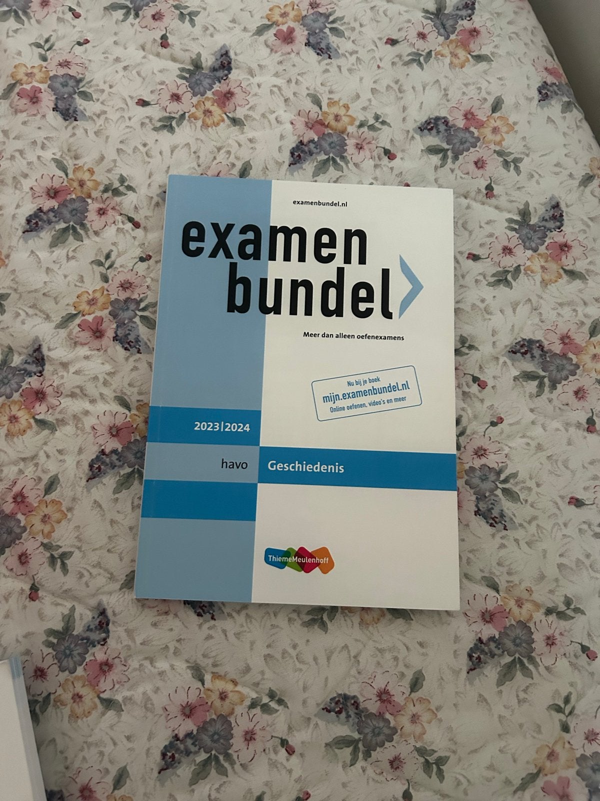 Examenbundel havo Geschiedenis 2023/2024, Ophalen of Verzenden, Zo goed als nieuw, MBO