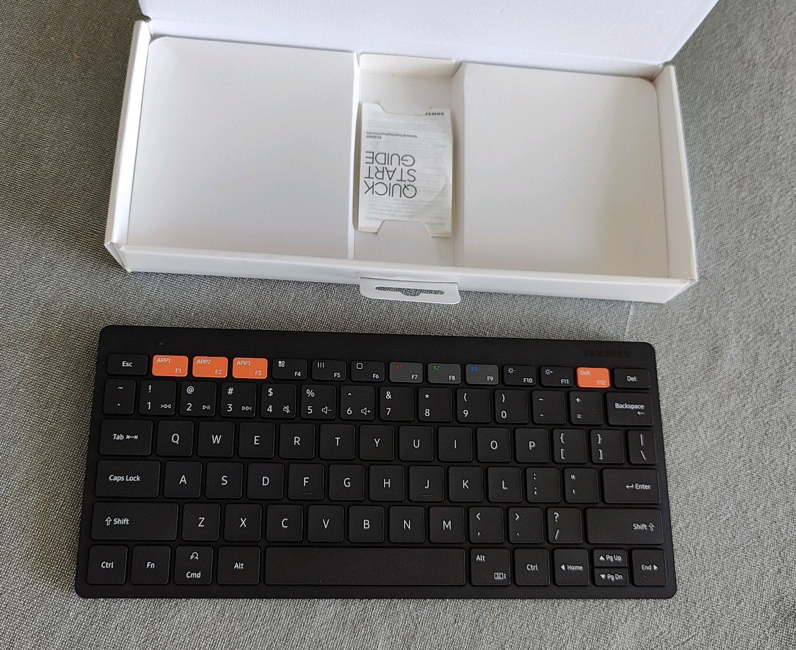 Samsung smart Keyboard Trio 500 Draadloos Toetsenbord, Ophalen of Verzenden, Zo goed als nieuw, Draadloos, Qwerty