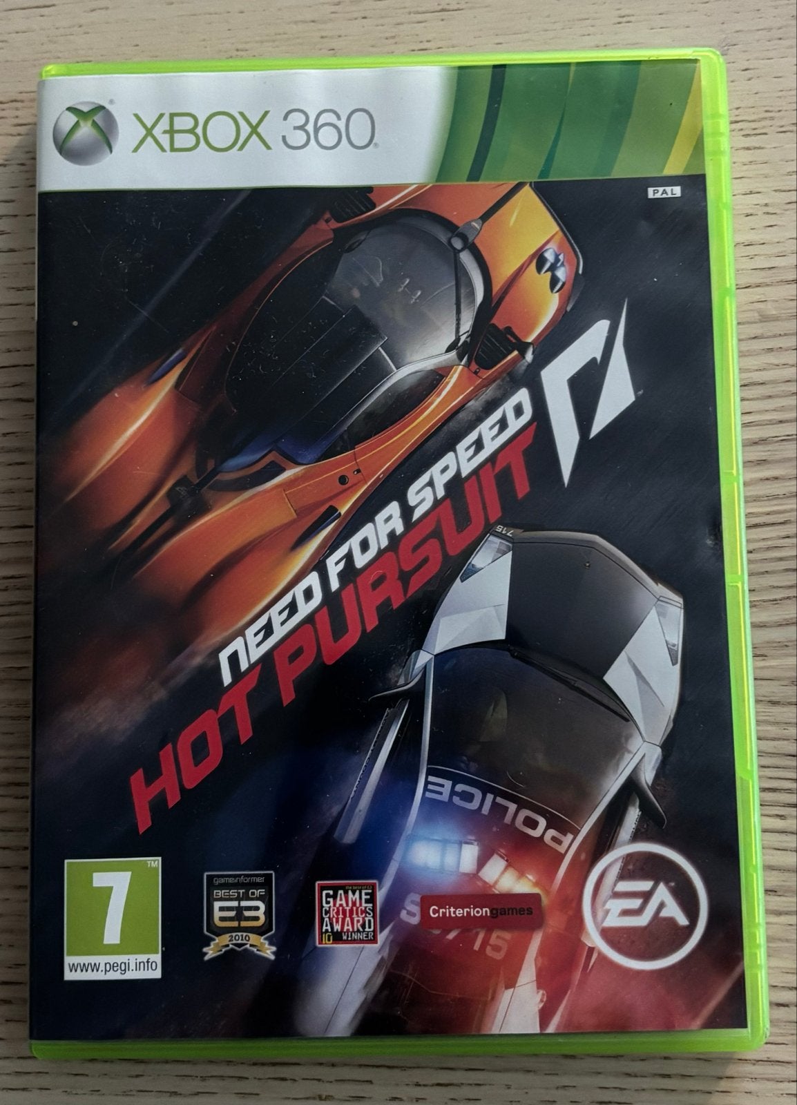 Need for Speed Hot Pursuit - Xbox 360 - Zo goed als nieuw, Online, Racen en Vliegen, 2 spelers, Ophalen of Verzenden