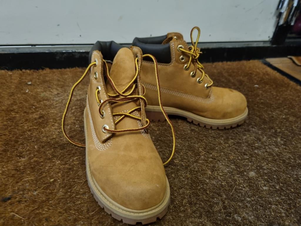 Timberland schoenen maat 32 - slechts 2 keer gedragen, Ophalen of Verzenden