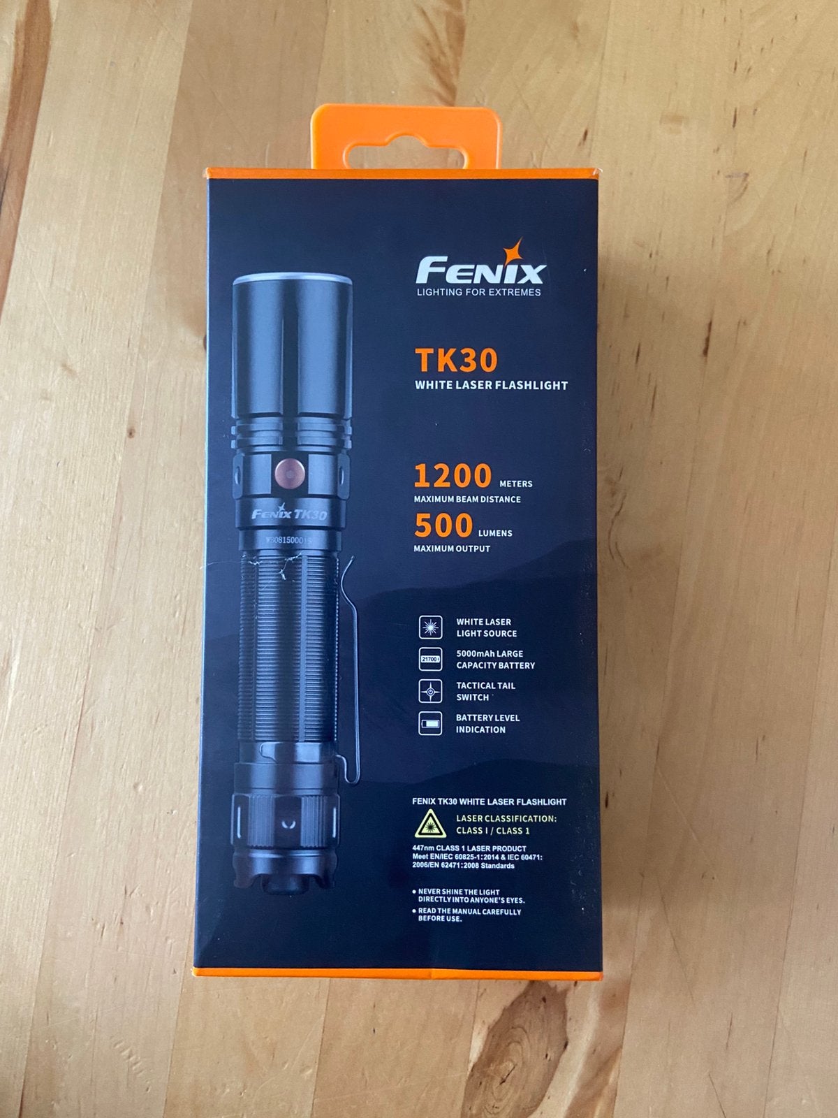 Fenix tk30, Caravans en Kamperen, Zaklampen, Ophalen, Nieuw, Batterij