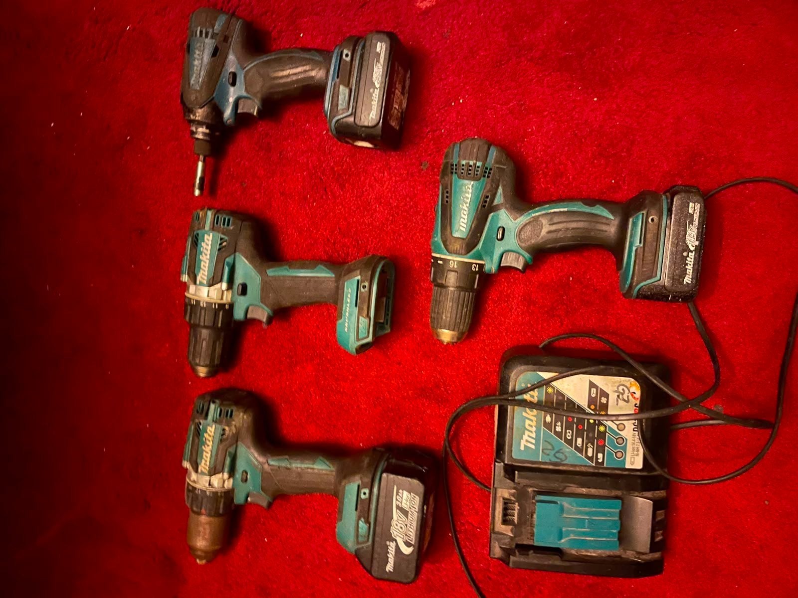 Makita Boormachines en Oplader Set, Ophalen, Variabele snelheid, Boor- en Schroefmachine, Gebruikt