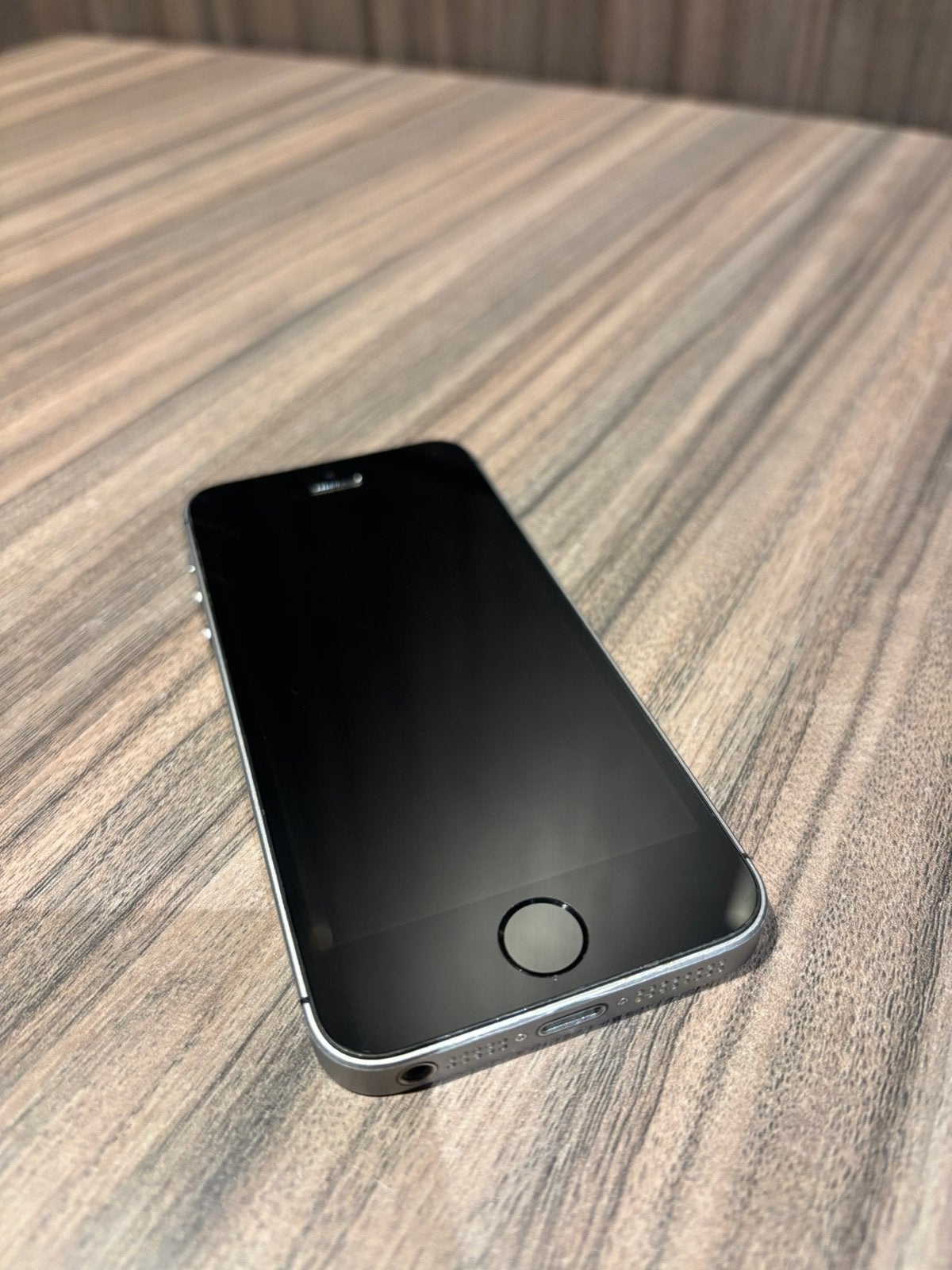 Apple iPhone SE 32 Gb, Telecommunicatie, Gebruikt, Zwart, Ophalen of Verzenden, 87 %