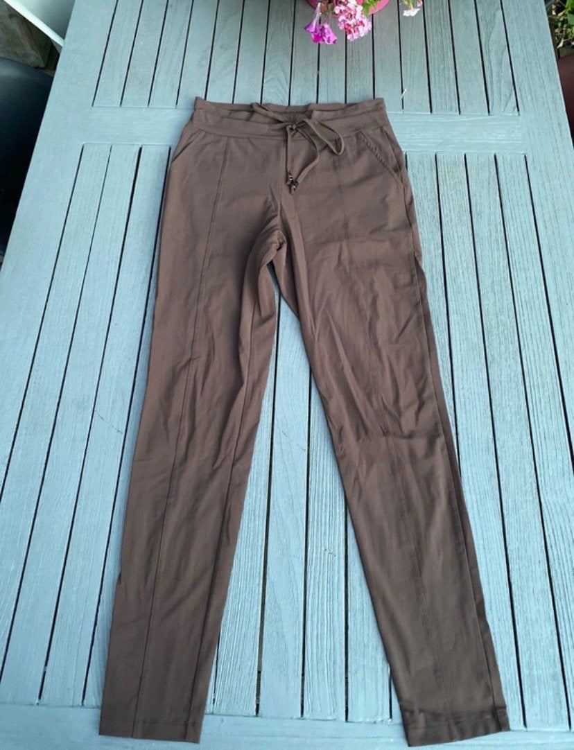 Bruine broek Mi Piace maat M, Maat 38/40 (M), Bruin, Ophalen of Verzenden, Zo goed als nieuw