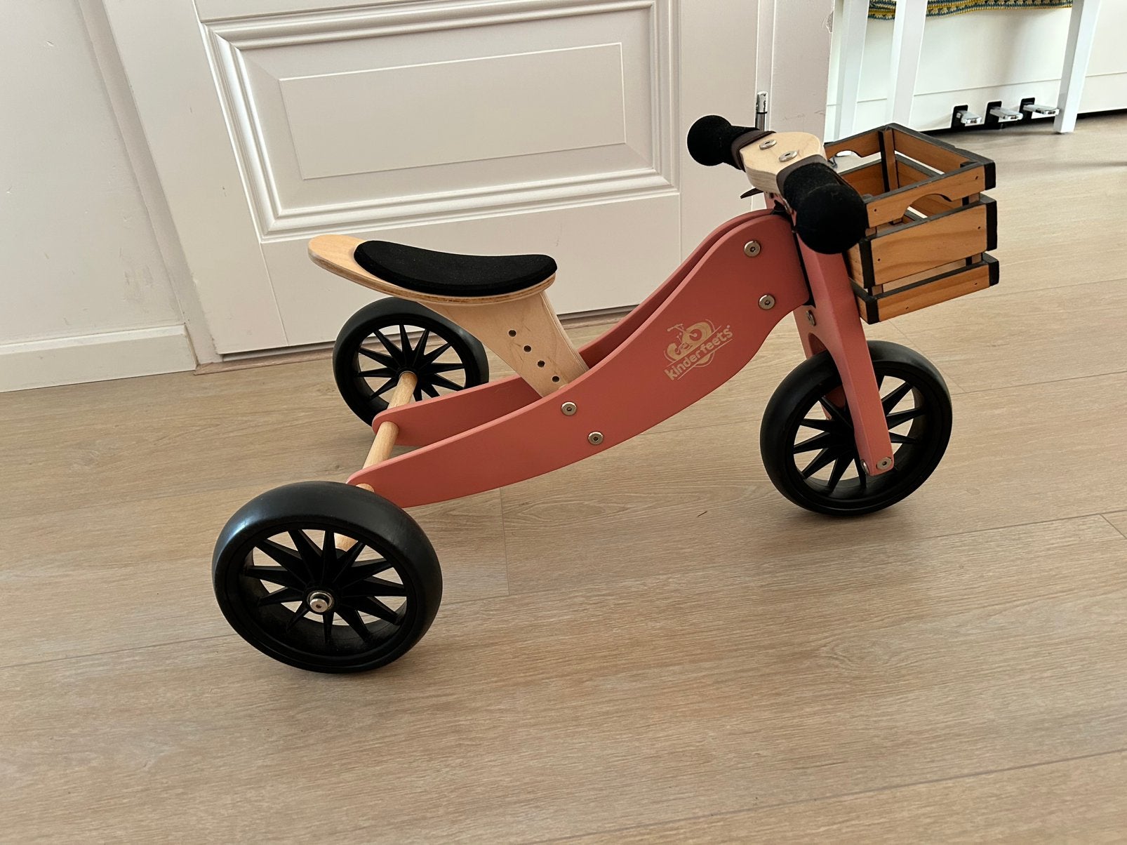 Kinderfeets met mandje, Verzenden, Zo goed als nieuw, Loopfiets