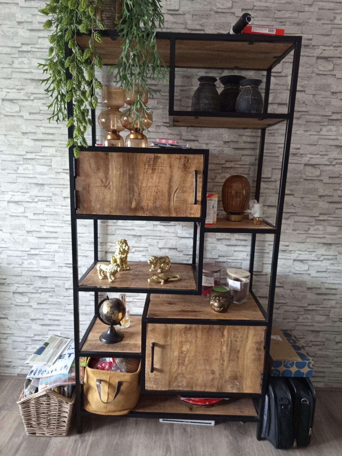 Industriële boekenkast/stellingkast met mangohout, Huis en Inrichting, Ophalen