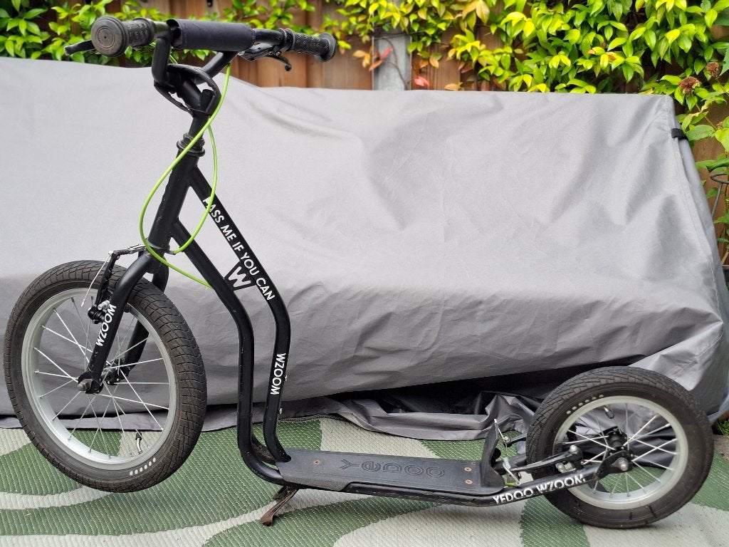 Stoere Yedoo Wzoom Kinderstep (16/12 inch) – Zwart, Fietsen en Brommers, Steps, Ophalen, Gebruikt, Gewone step