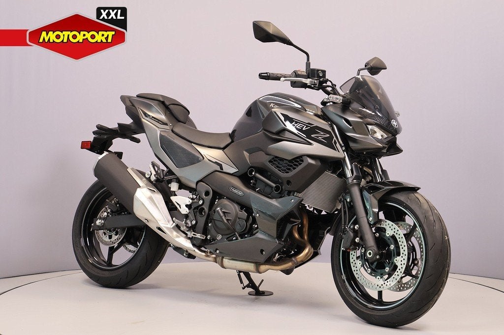 Kawasaki Z7 Hybrid, Bedrijf, Naked bike