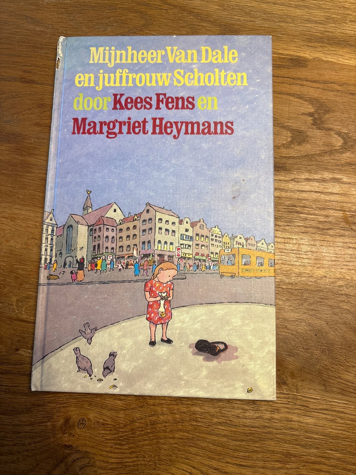 Mijnheer Van Dale en juffrouw Scholten - Kees Fens & Margrie, Ophalen of Verzenden, Gelezen, Fictie algemeen
