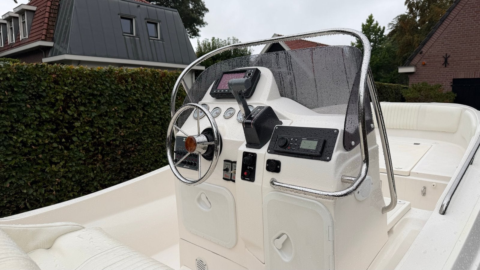 Foto 9 van ZAR Formenti 57 Well Deck met Suzuki DF150 en KALF trailer
