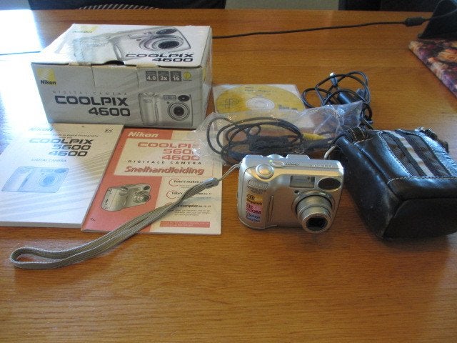 Nikon Coolpix 4600 in doos, Gebruikt, 4 megapixels, Ophalen of Verzenden, Compactcamera