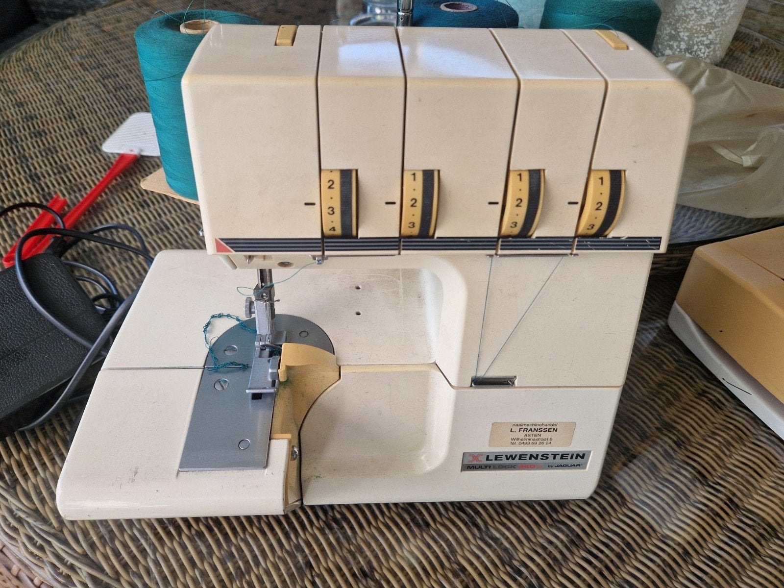 Lewenstein Multi Lock 340D Lockmachine, Hobby en Vrije tijd, Naaimachines en Toebehoren, Ophalen, Lockmachine, Overige merken